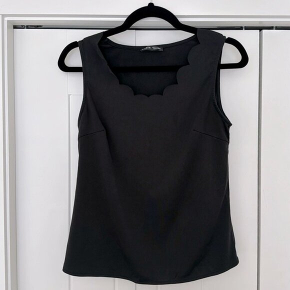 SHEIN Scalloped Cami Blouse | Size XS - Picture 2 of 2